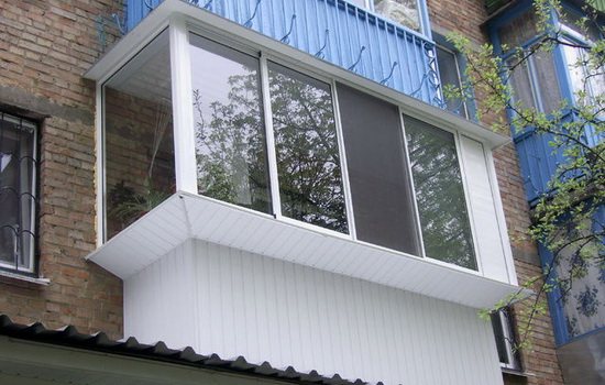 Profil din aluminiu pentru balcoane și vitrine