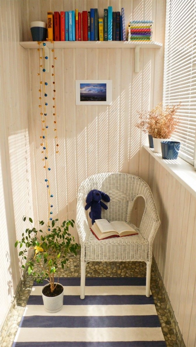 Foto numărul 8: Crearea unei zone de relaxare pe balcon: 10 idei de relaxare