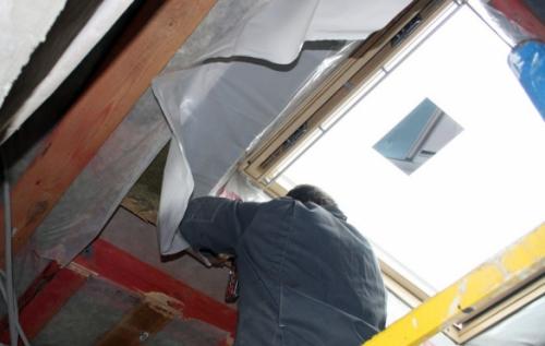 Cum să glazurezi o mansardă. Instalarea ferestrelor de acoperiș: planificare
