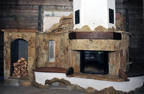Fireplace ng istilo ng bansa