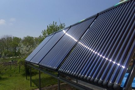 Disenyo at kalamangan ng mga vacuum solar kolektor