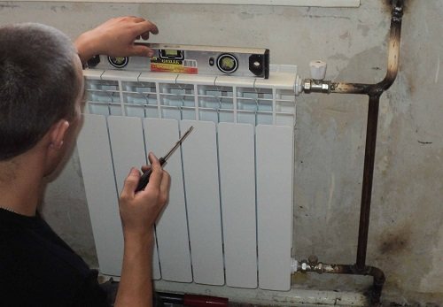 Suport pentru încălzirea radiatorului_instalare