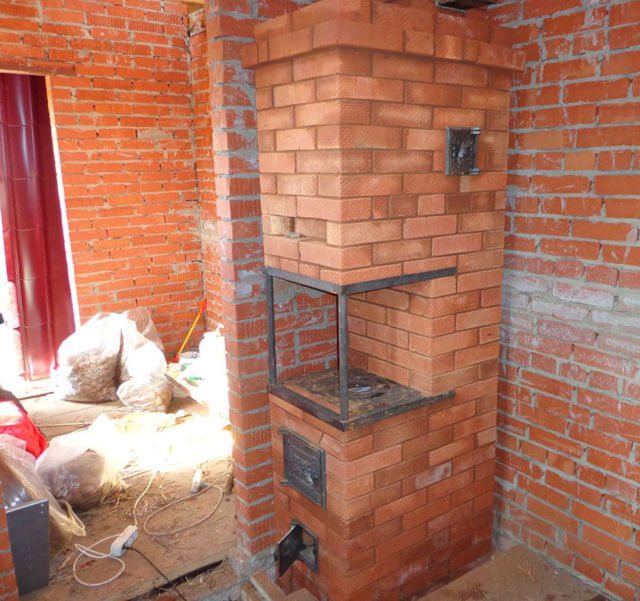 Mini brick oven para sa mga cottage sa tag-init