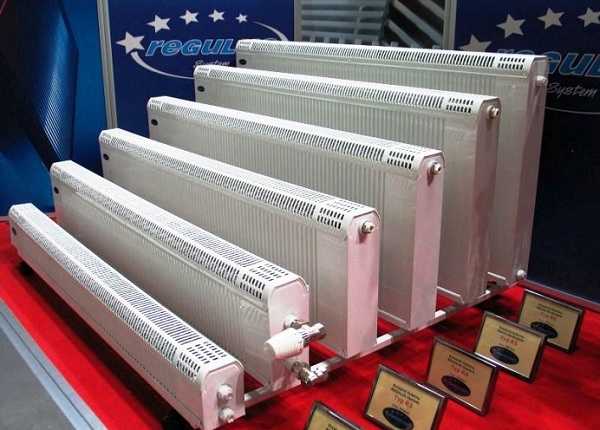 Billedet er kobber-aluminium radiatorer Regulus-sistem