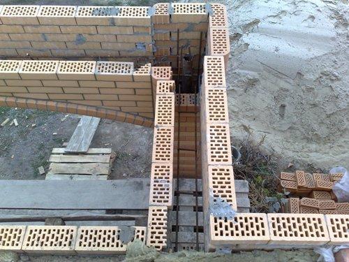 Formwork para sa aparato ng reinforced concrete belt ng balkonahe