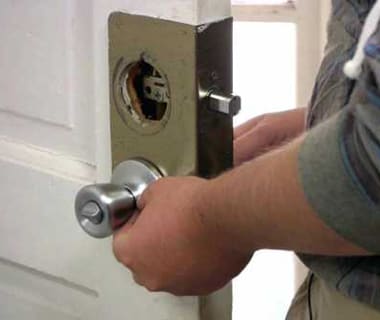 Reparer dørhåndtaget