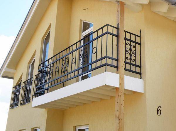 Balkong gelændere: typer af balkon gelændere