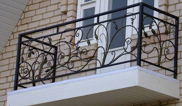 Balkong gelændere: typer af balkon gelændere