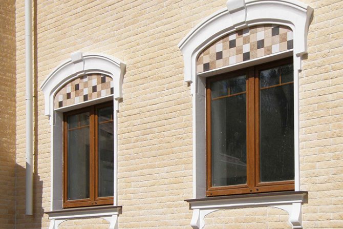 Burglar-proof plastic windows sa ground floor