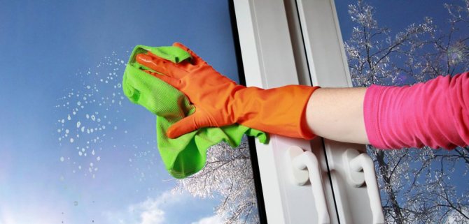 Korrekt rensede vinduer forhindrer dannelse af kondens. Men dette kræver den rigtige løsning.