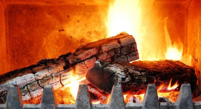 Topení palivového dřeva