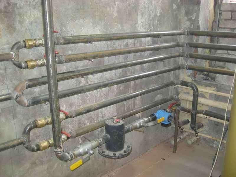 Mga tubo para sa pagpainit ng radiator