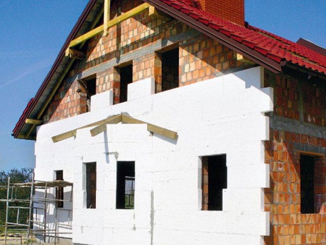 Isolering af husets facade med polystyren - foto 9