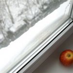 Isolation de fenêtre en plastique à faire soi-même - Isolation autocollante à coller pour châssis de fenêtre 1