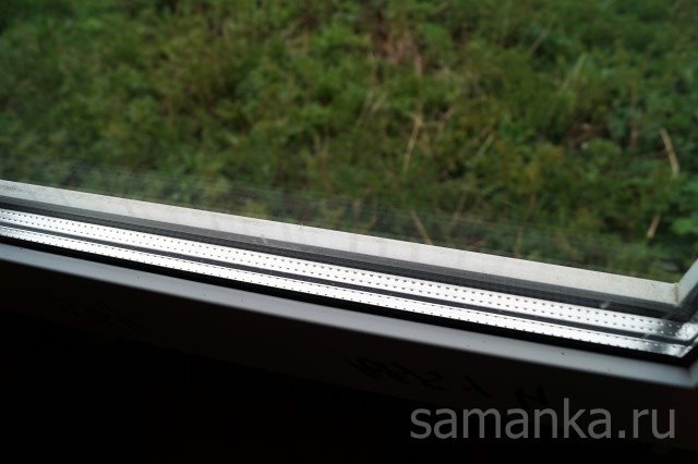 تستخدم النوافذ ذات الزجاج المزدوج أكواب من ماركة M1 أو M2