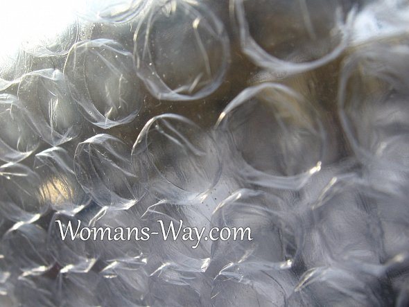Folie de plastic cu bule de aer pentru izolarea ferestrelor